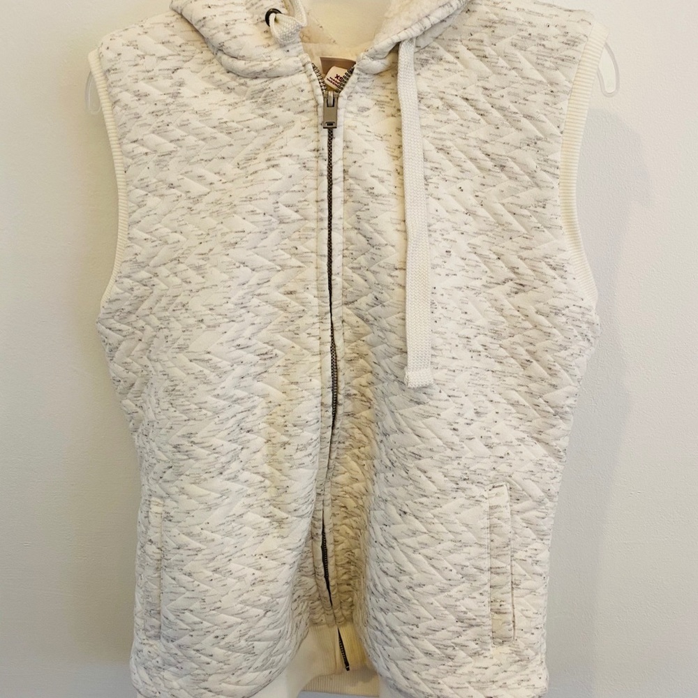 Vest - Picture 2 of 2